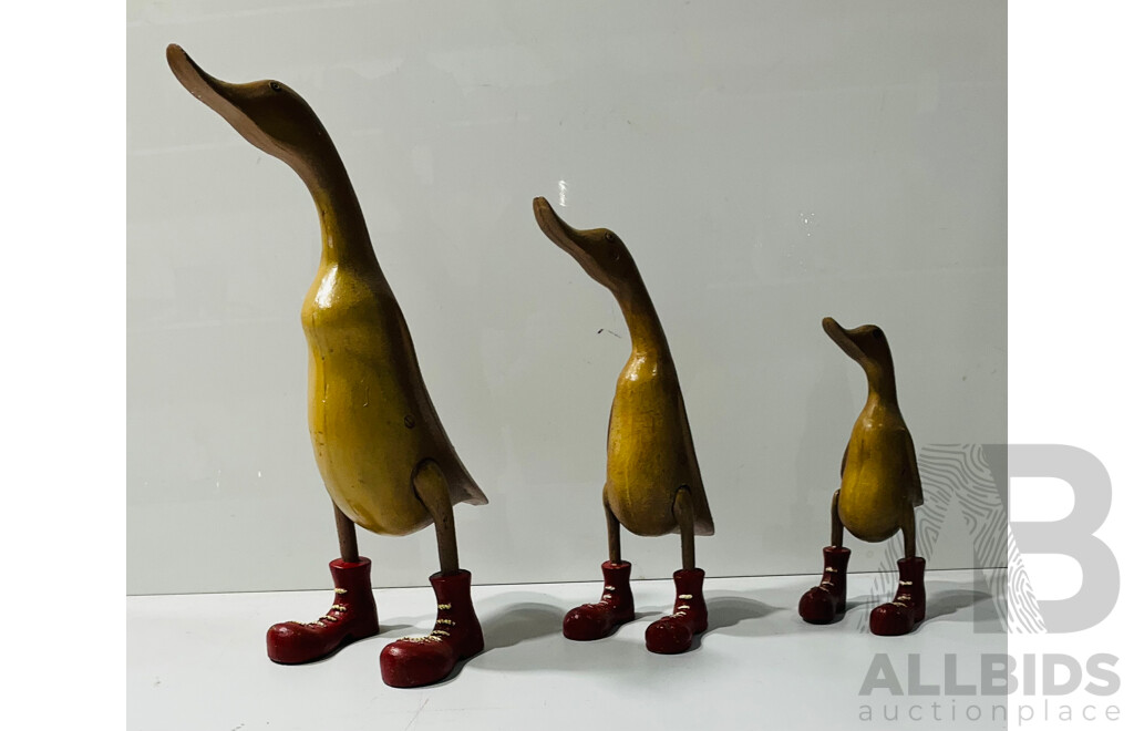 Collection of Three Reproduction Painted Cast Iron Ducks Figures of Different Sizes