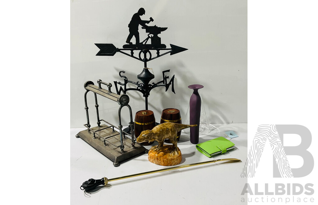 Collection of Decorative Homeware Including Novelty Money Box, Shoe Horn and More