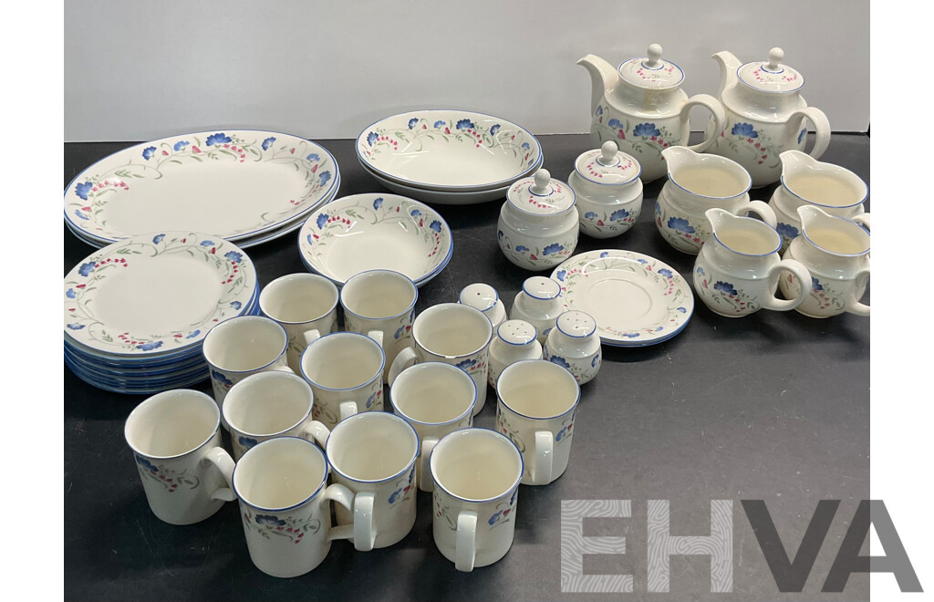 ROYAL DOULTON Windermere Expressions 39 Piece Included Tableware/ Mugs/Teapot and More