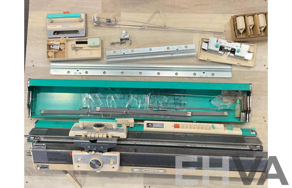Vintage EMPISAL KR-680 Knitting Machine