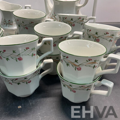 Large Collection of Vintage JOHNSON BROTHERS Eternal Bean Set of 12 Dinner Set & Tea Set