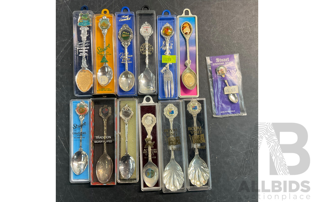 Collectable Vintage Souvenir Spoons/Fork - Lot of 13