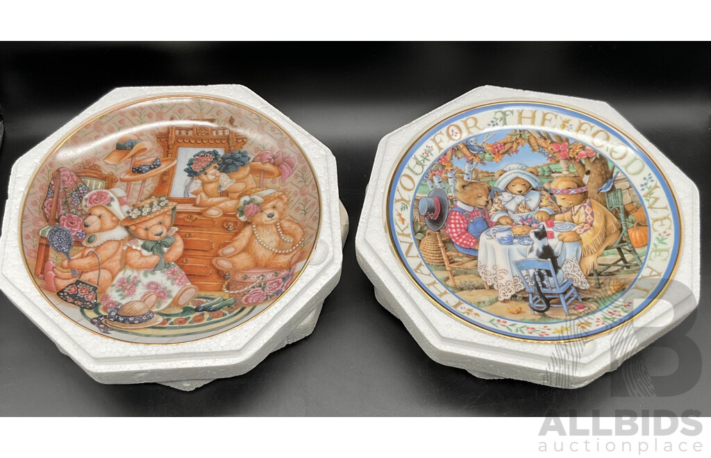 FRANKLIN MINT Limited Edition Collectable Plates - Hats Off to Teddy and Thankful Teddies