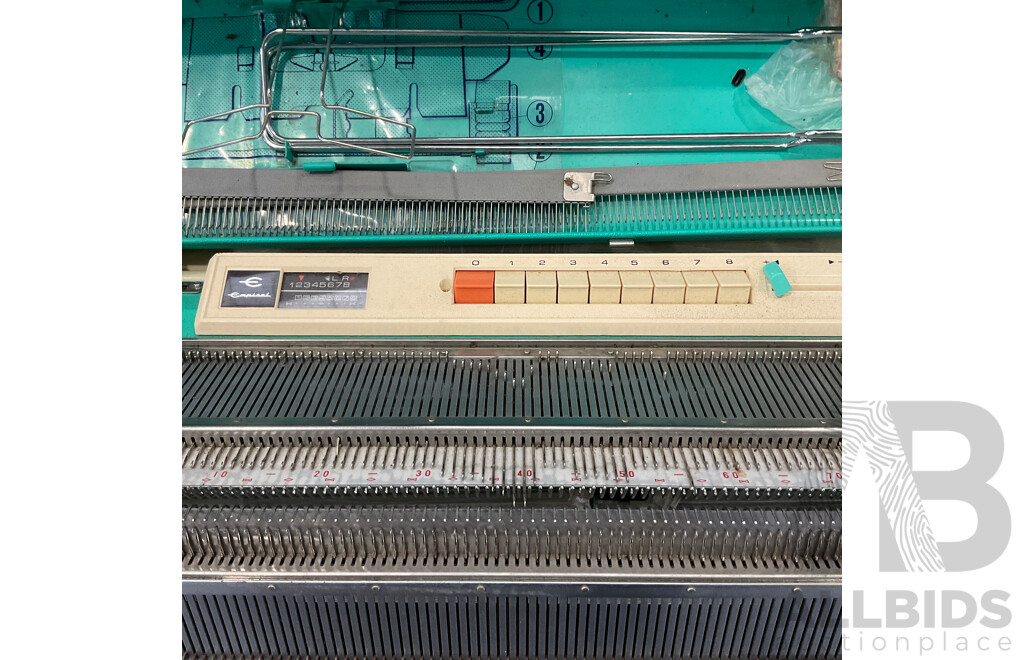 Vintage EMPISAL KR-680 Knitting Machine