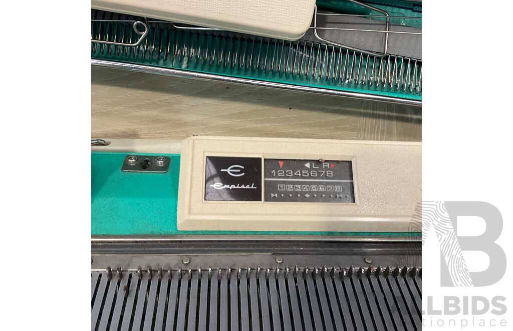 Vintage EMPISAL KR-680 Knitting Machine