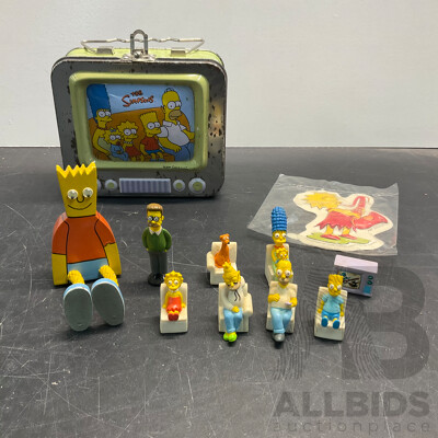 Vintage the Simpsons Metal Tin Case with Collectable Figures