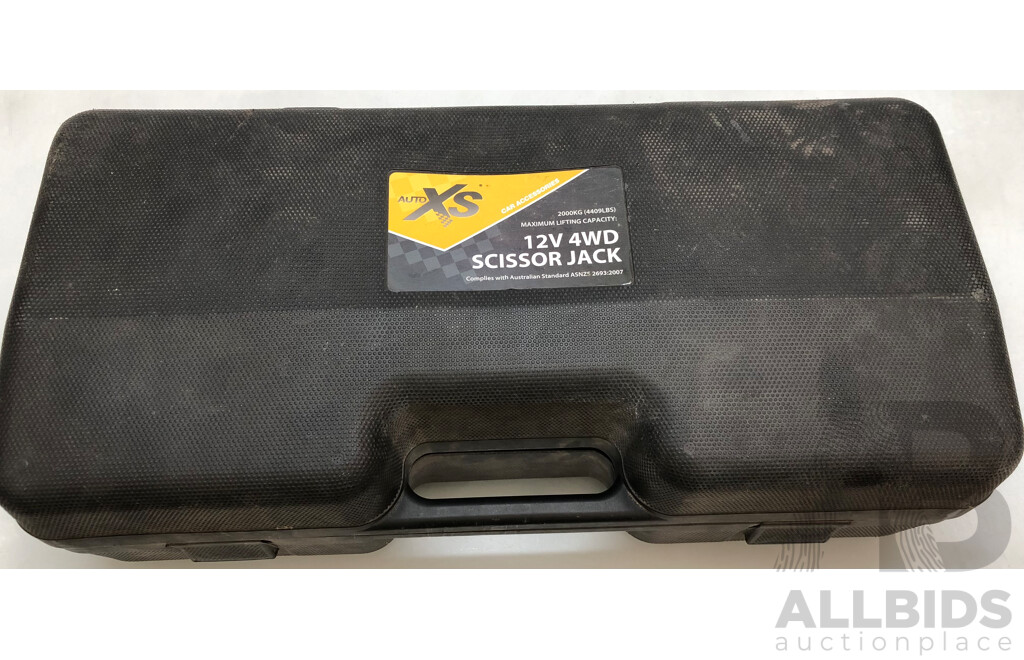 Auto XS 12 Volt 4WD Scissor Car Jack