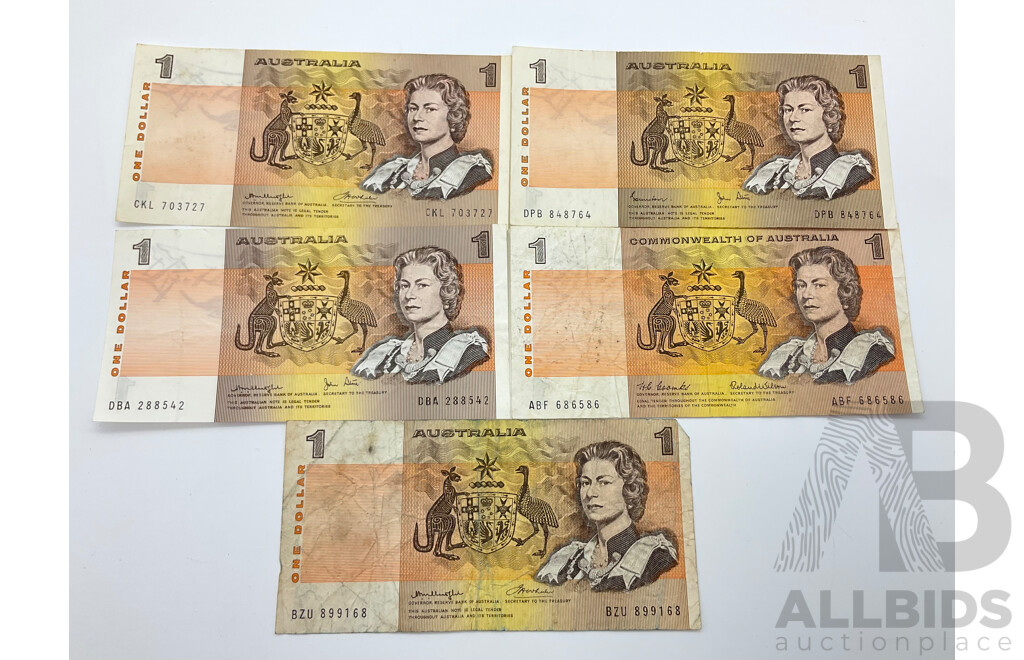 Five Assorted $1 Notes.