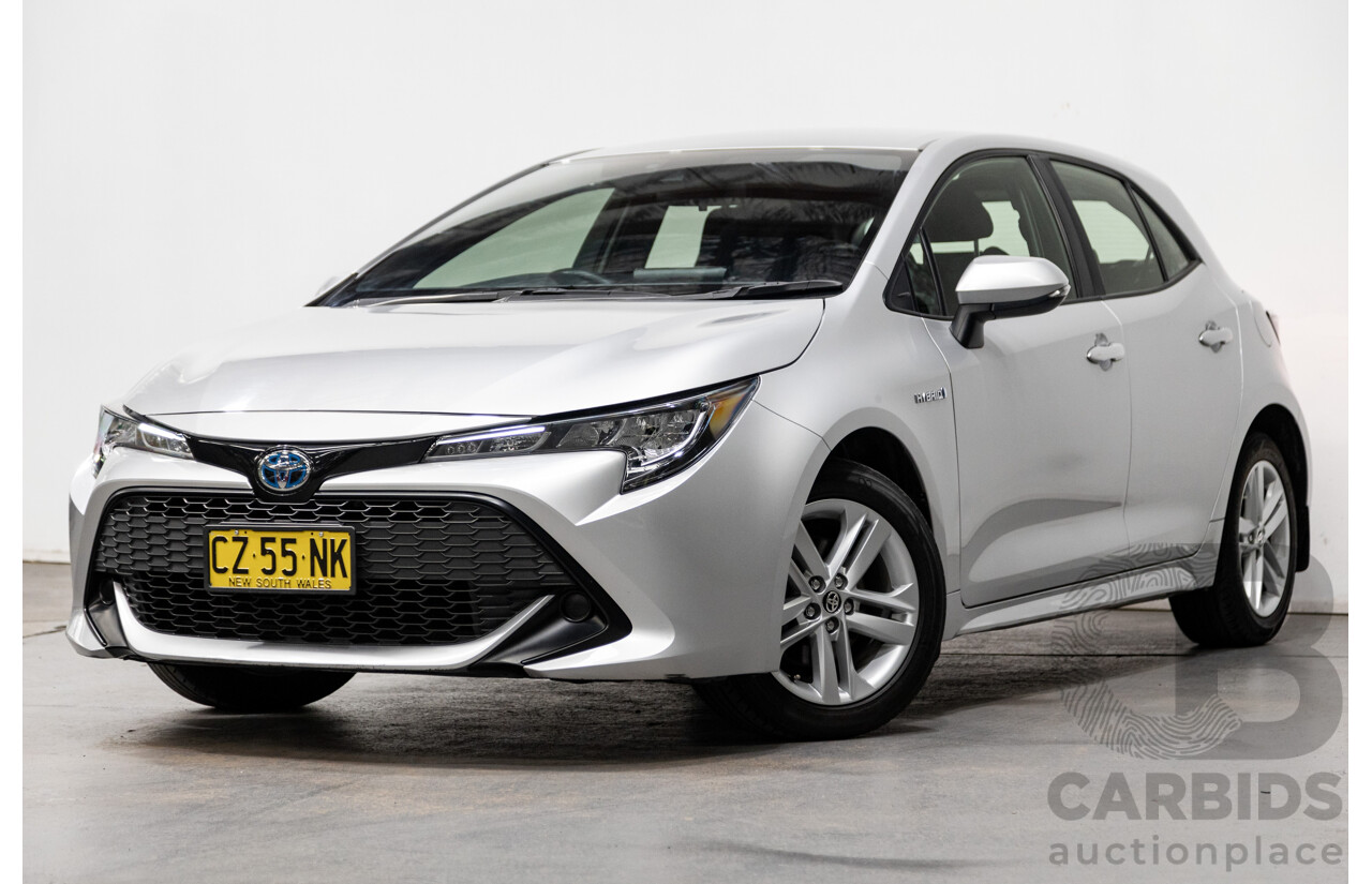 11/2020 Toyota Corolla Ascent Sport Hybrid ZWE211R MY21 4d Hatch Silver Pearl Metallic 1.8L / 90kW Hybrid