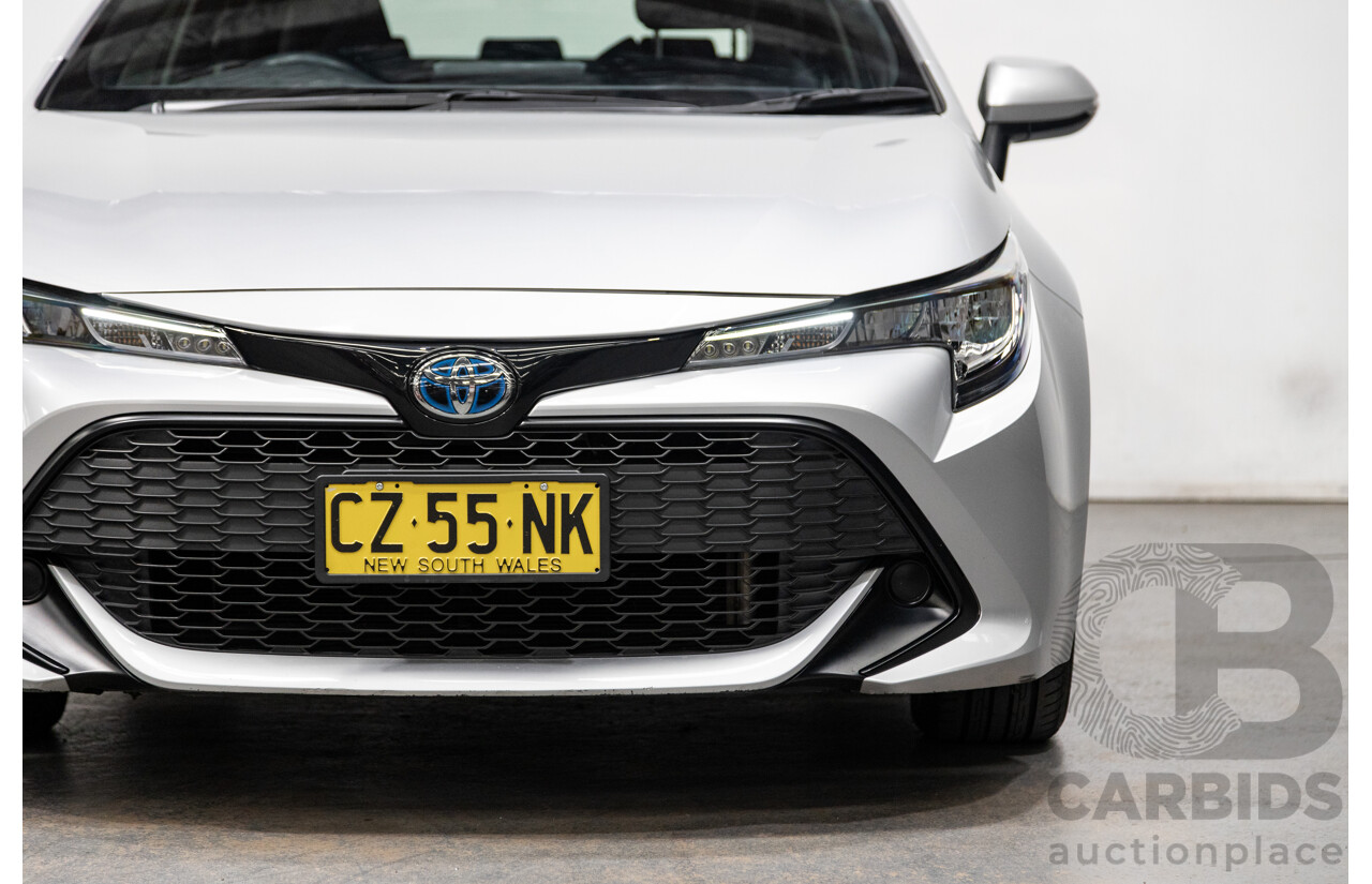 11/2020 Toyota Corolla Ascent Sport Hybrid ZWE211R MY21 4d Hatch Silver Pearl Metallic 1.8L / 90kW Hybrid