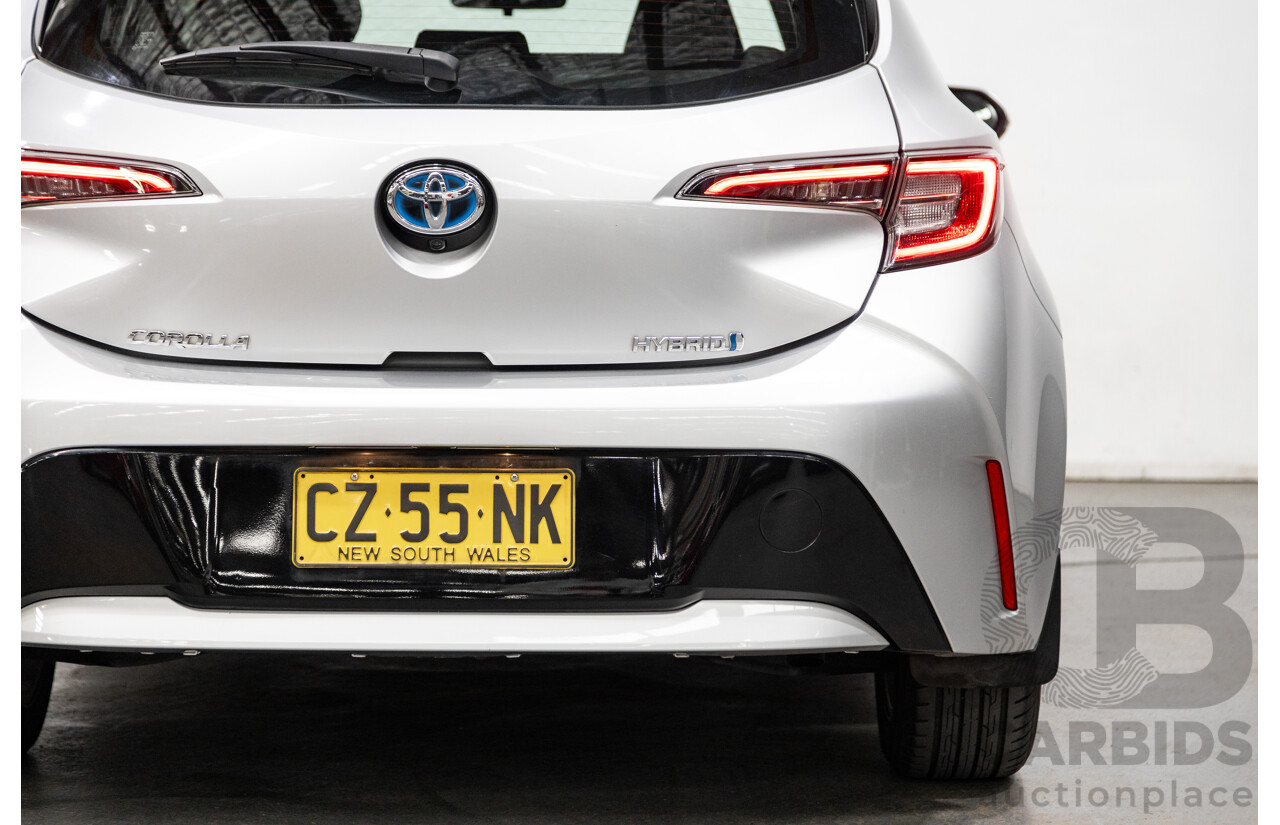 11/2020 Toyota Corolla Ascent Sport Hybrid ZWE211R MY21 4d Hatch Silver Pearl Metallic 1.8L / 90kW Hybrid