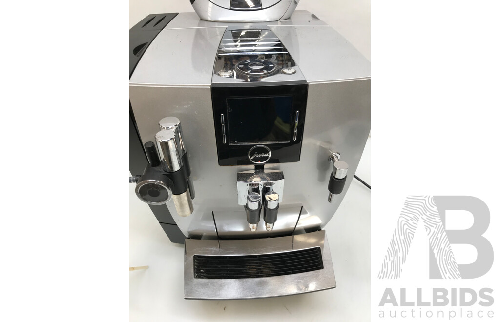 Jura Impressa X9 Coffee Machine