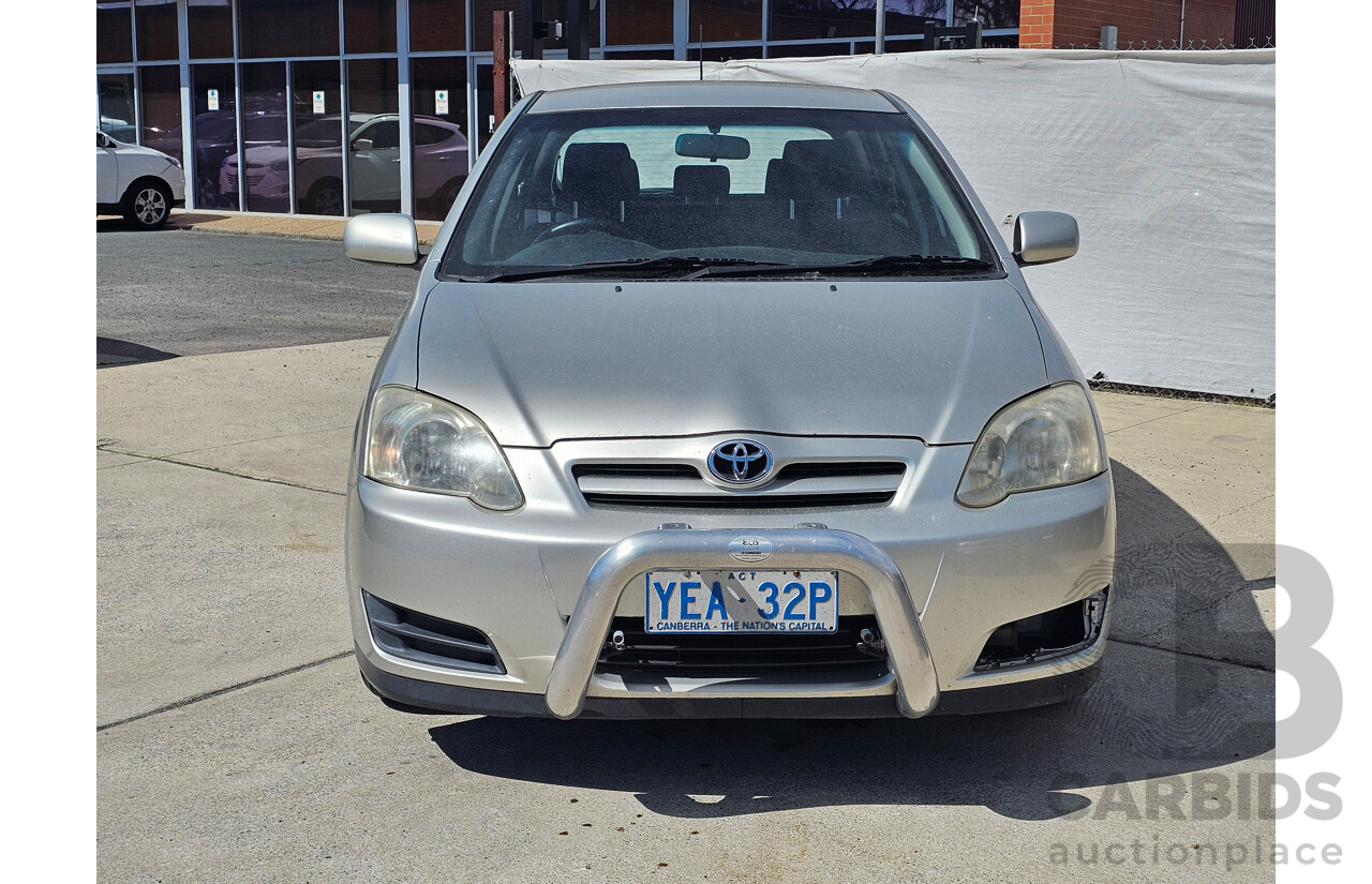 8/2005 Toyota Corolla Ascent SECA ZZE122R 5d Hatchback Silver 1.8L