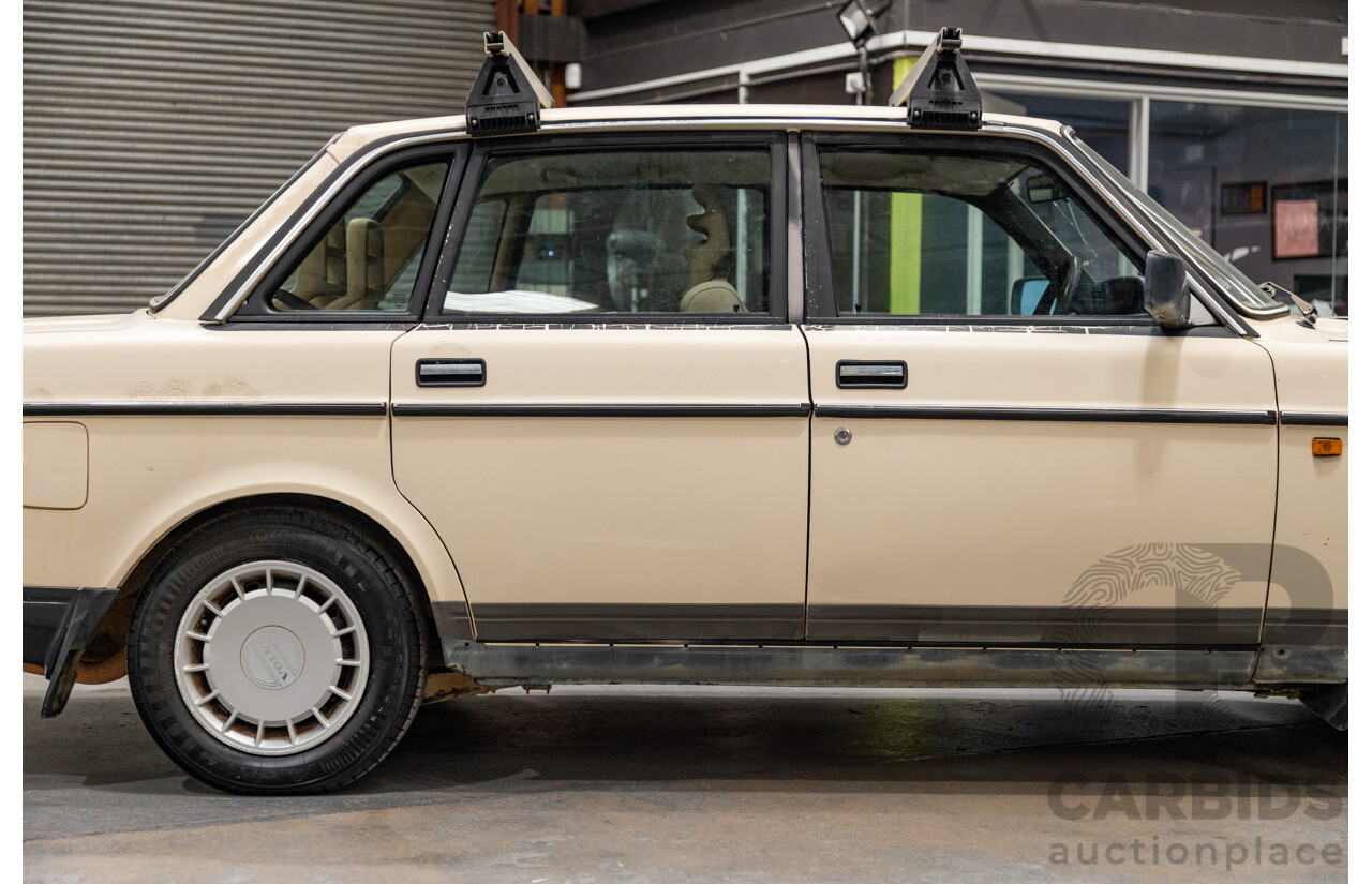 7/1989 Volvo 240 GL 4d Sedan Beige 2.3L