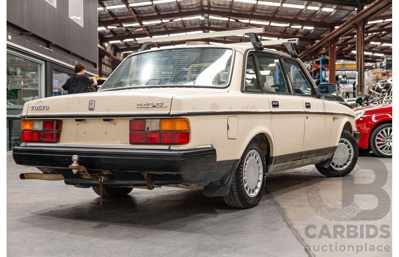 7/1989 Volvo 240 GL 4d Sedan Beige 2.3L