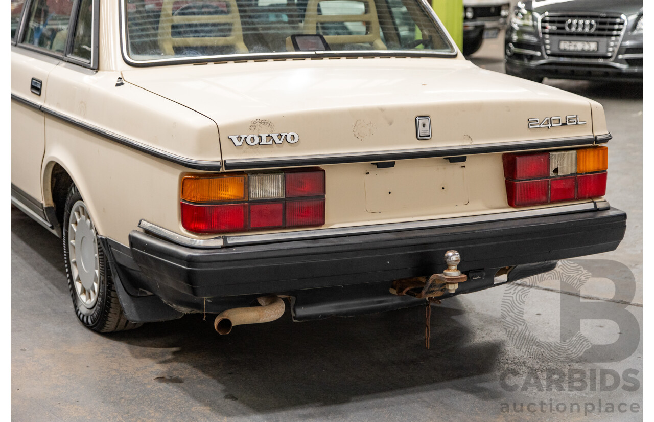 7/1989 Volvo 240 GL 4d Sedan Beige 2.3L