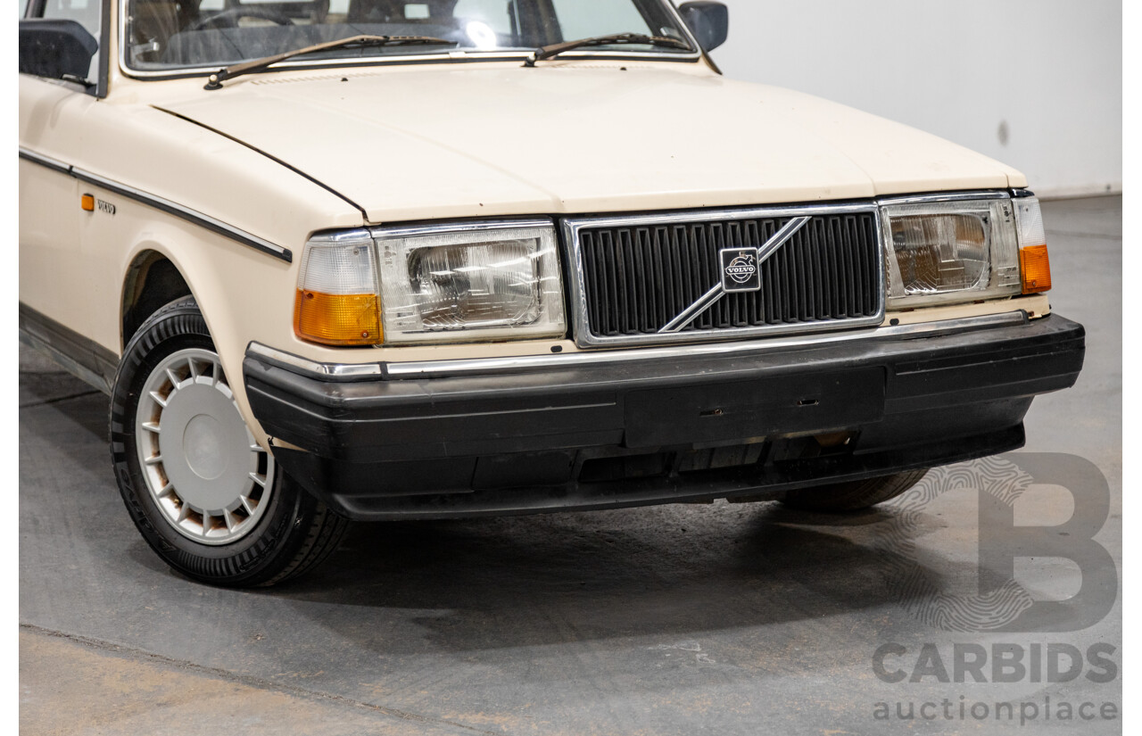 7/1989 Volvo 240 GL 4d Sedan Beige 2.3L