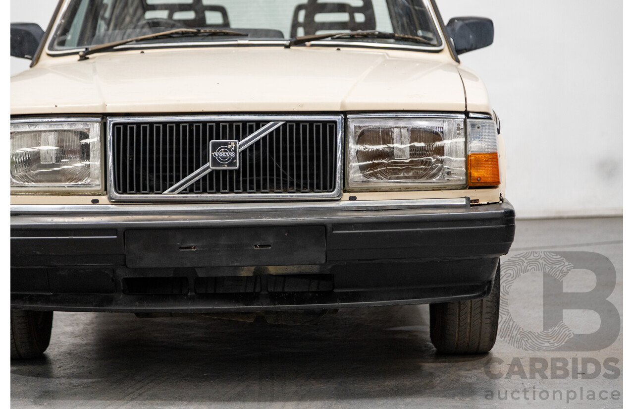 7/1989 Volvo 240 GL 4d Sedan Beige 2.3L