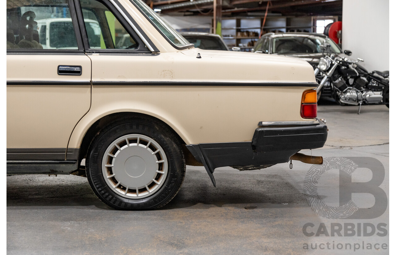 7/1989 Volvo 240 GL 4d Sedan Beige 2.3L