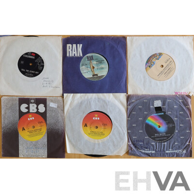 Collection Approx 25 Vintage Seven Inch Singles Including Lena Lovich, Kiss, Alice Cooper and Much More