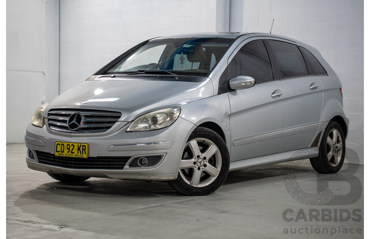 9/2005 Mercedes-Benz B200 245 5d Hatchback Polar Silver 2.0L