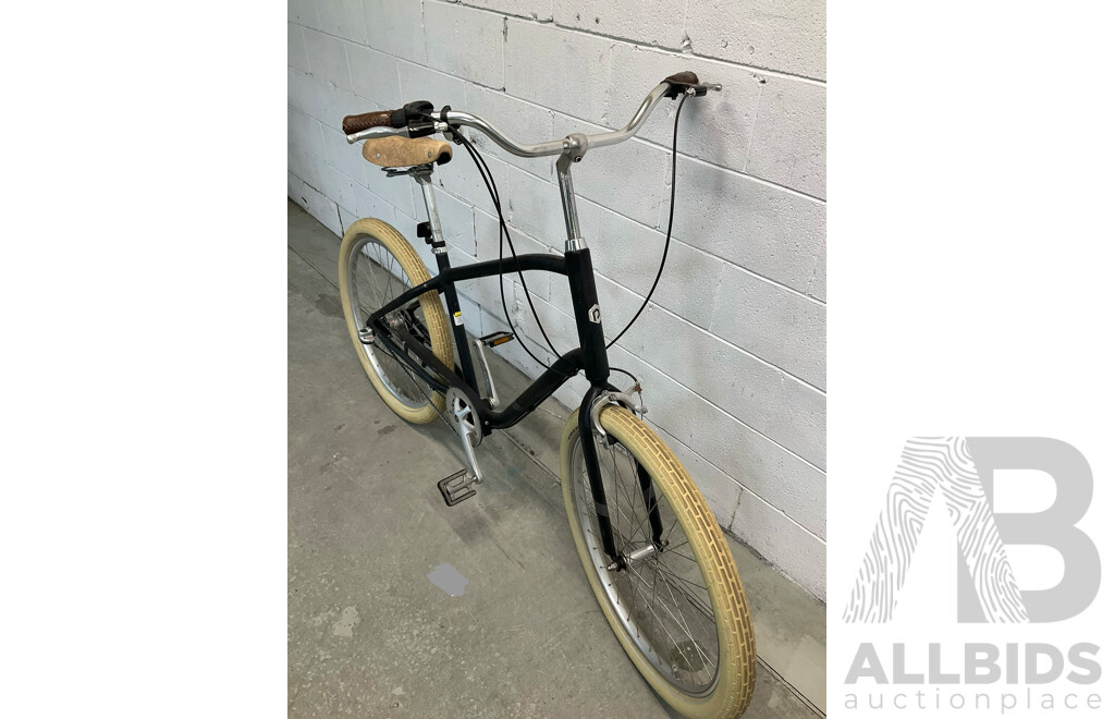 Black Cruiser Bike (47cm Frame)