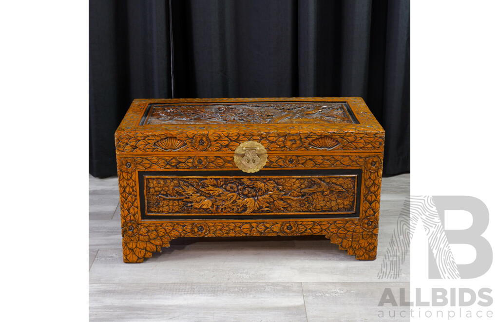 Carved Camphorwood Trunk