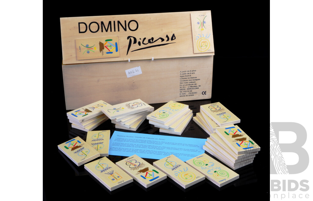 Limited Edition Complete 28 Piece Domino Set Wood Games Tiles, with Illustrations by Picasso, 1960