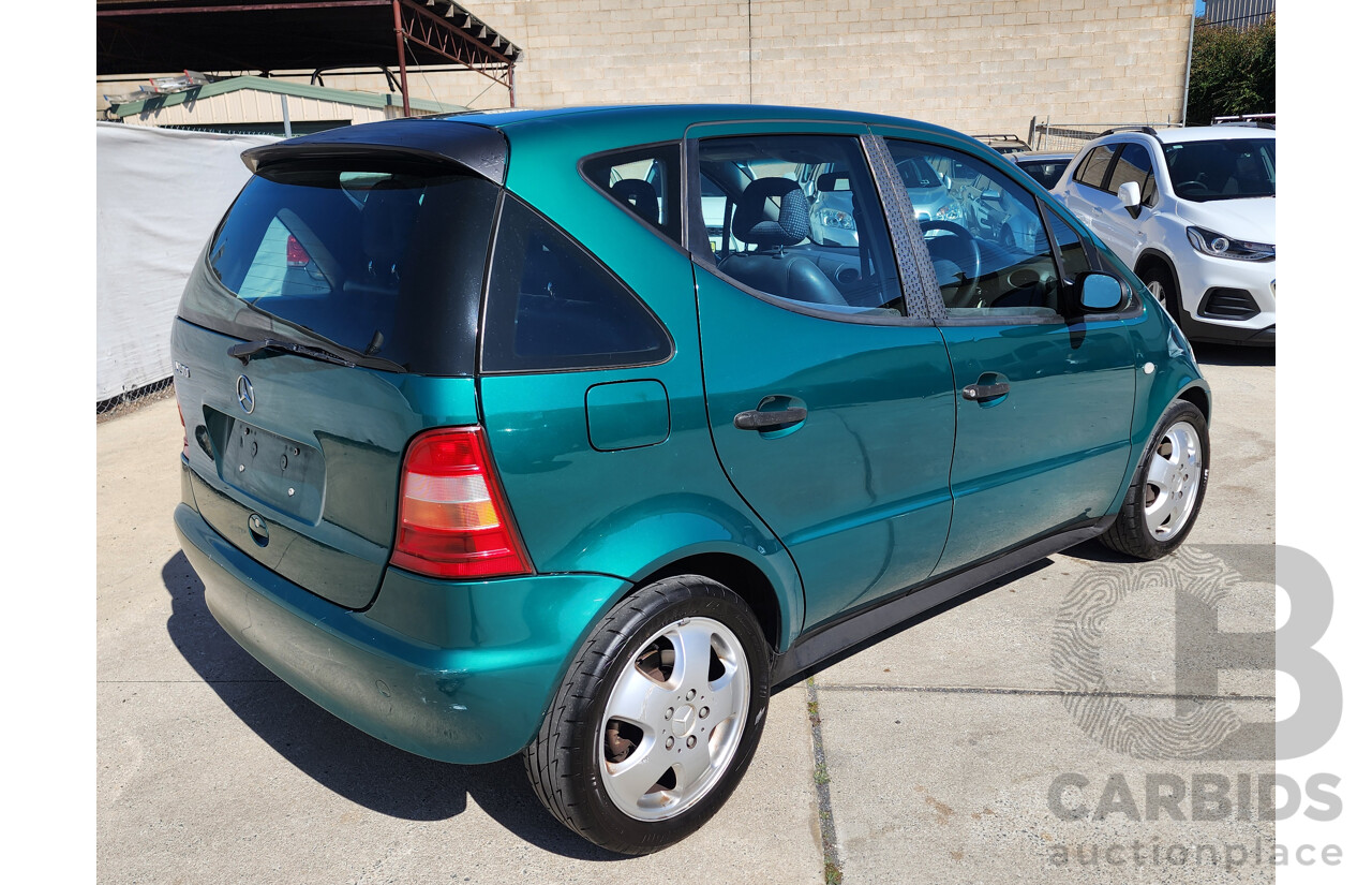 2/2001 Mercedes-Benz A190 Avantgarde W168 5d Hatchback Green 1.9L