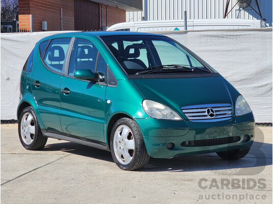 2/2001 Mercedes-Benz A190 Avantgarde W168 5d Hatchback Green 1.9L