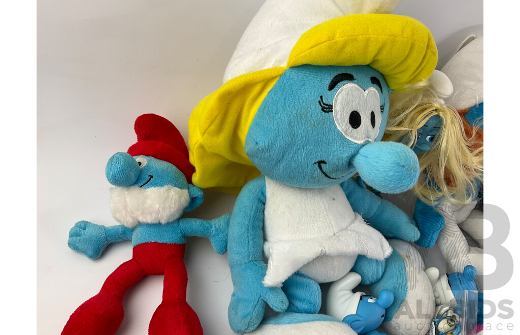 Collection of Smurf Plush Toys, Display Figures, Cups and Cookie Jar