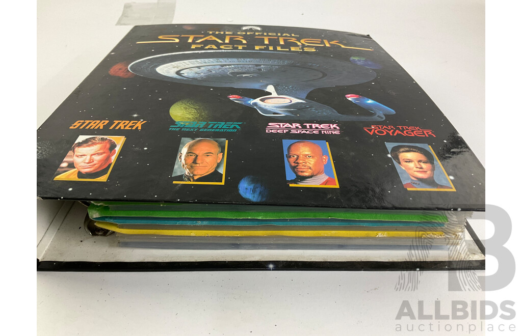 Album of Fact File Star Trek Next Generation Collector Cards - Approximately 690 Cards