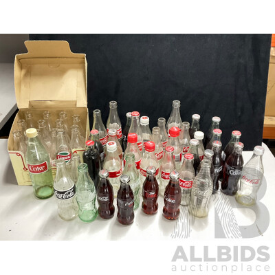 Collection of Vintage and Collectable Coke Bottles Including 1987 America's Cup