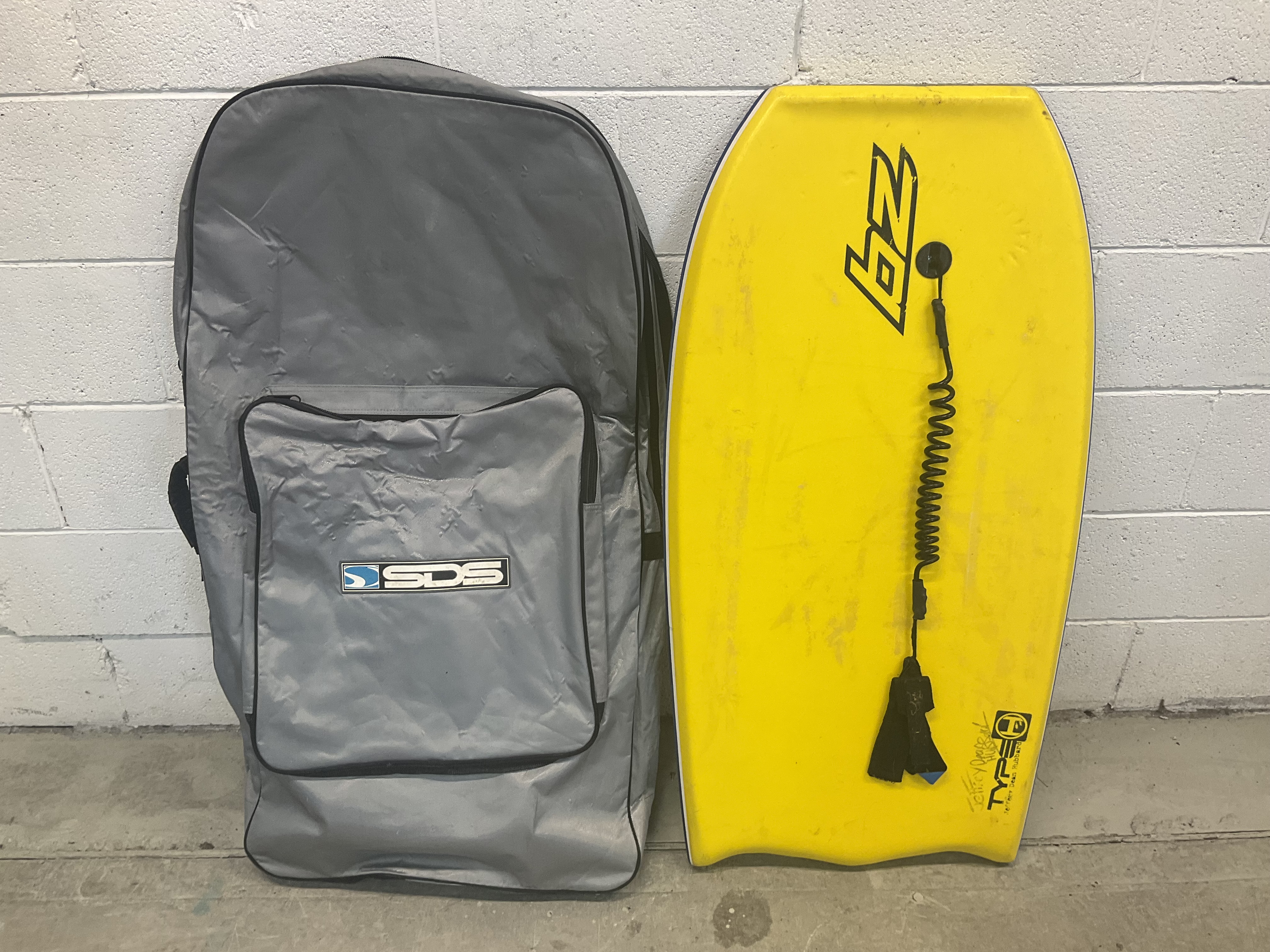 bz ボディボード　JEFF HUBBARD BODY BOARD ケース付 Hubboards Jeff Hubbard Deluxe PE core bodyboard. This