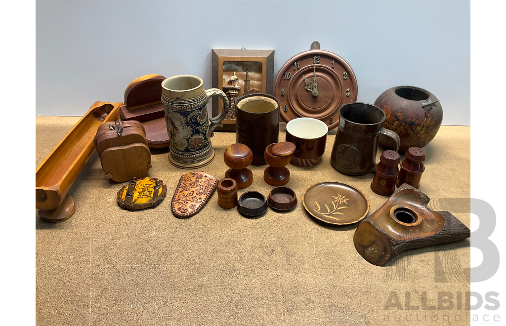 Collection Vintage Australiana and International Souvenirs