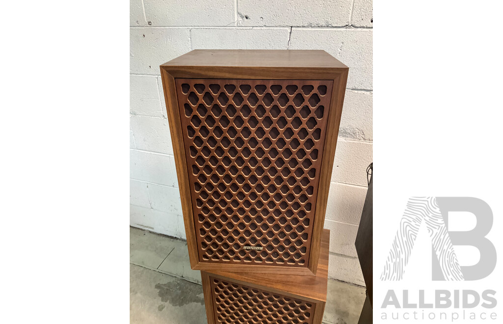 2x Pair of Sonics  Floor Speakers