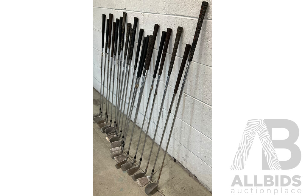 20x Golf Clubs - Irons, Wedges, Driver and Ball Collector