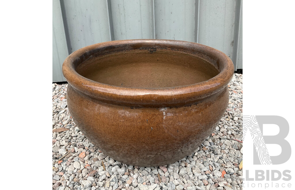 White 52cm Glazed Studded Pot & Brown 46cm Planter - Lot of 2