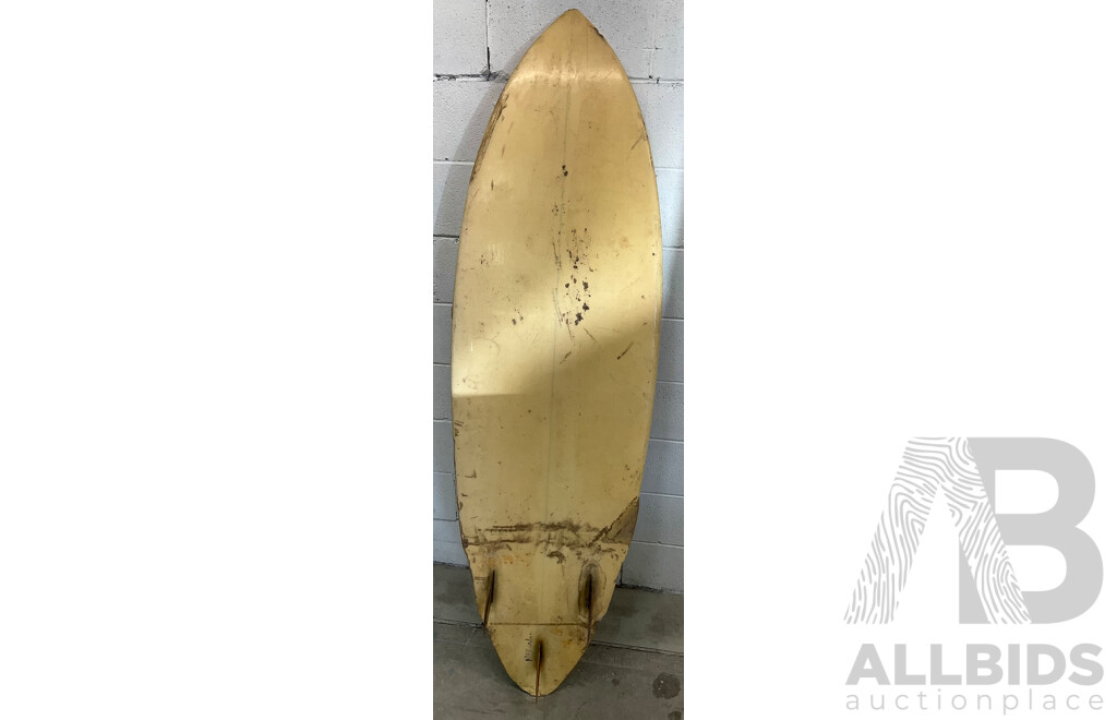 Yellow & Beige Surfboard 5' 11