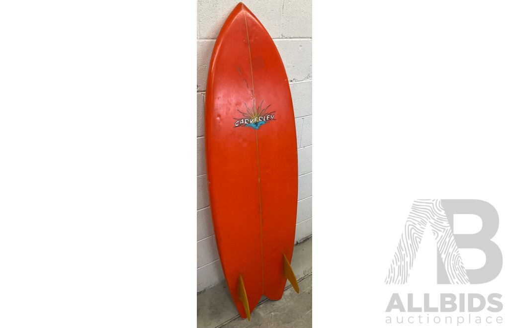 1990S FISH TAIL CARVERLEY TWIN FIN SURFBOARD 5' X 19” X 2 1/2