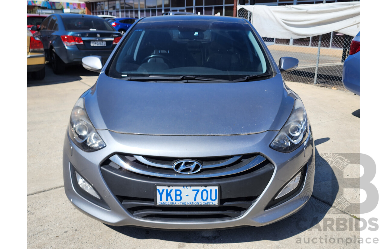 8/2014 Hyundai i30 Premium GD MY14 5d Hatchback Silver Or Chrome 1.8L