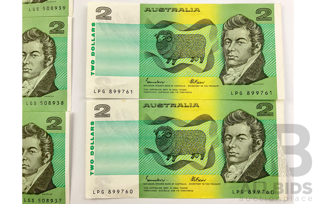 Seven Australian 1985 Two Dollar Notes, R89 Johnstone/Fraser Consecutive LGS 50937 - LGS 508940, LPG 899760 - LPG 899761and LGS 505962