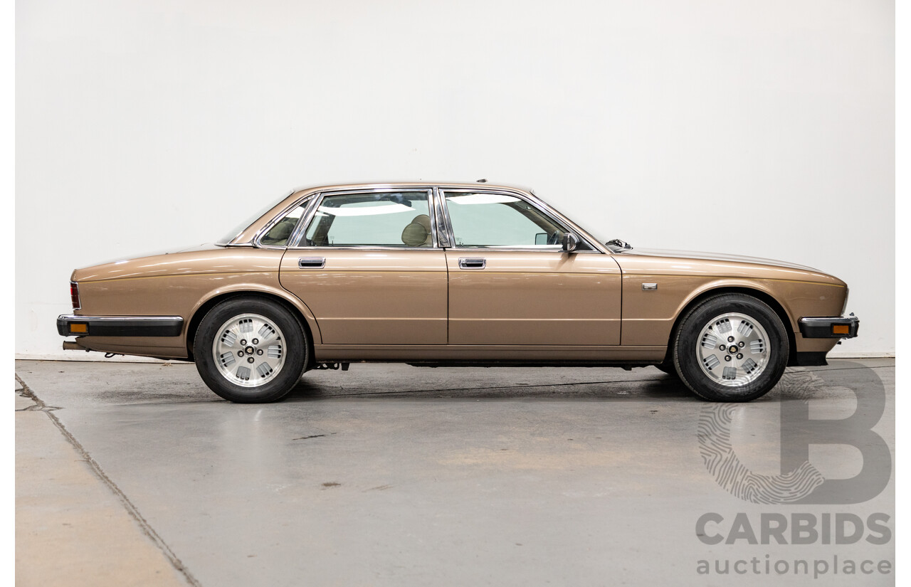 06/1991 Jaguar Sovereign JH 4d Sedan Metallic Bronze 4.0L