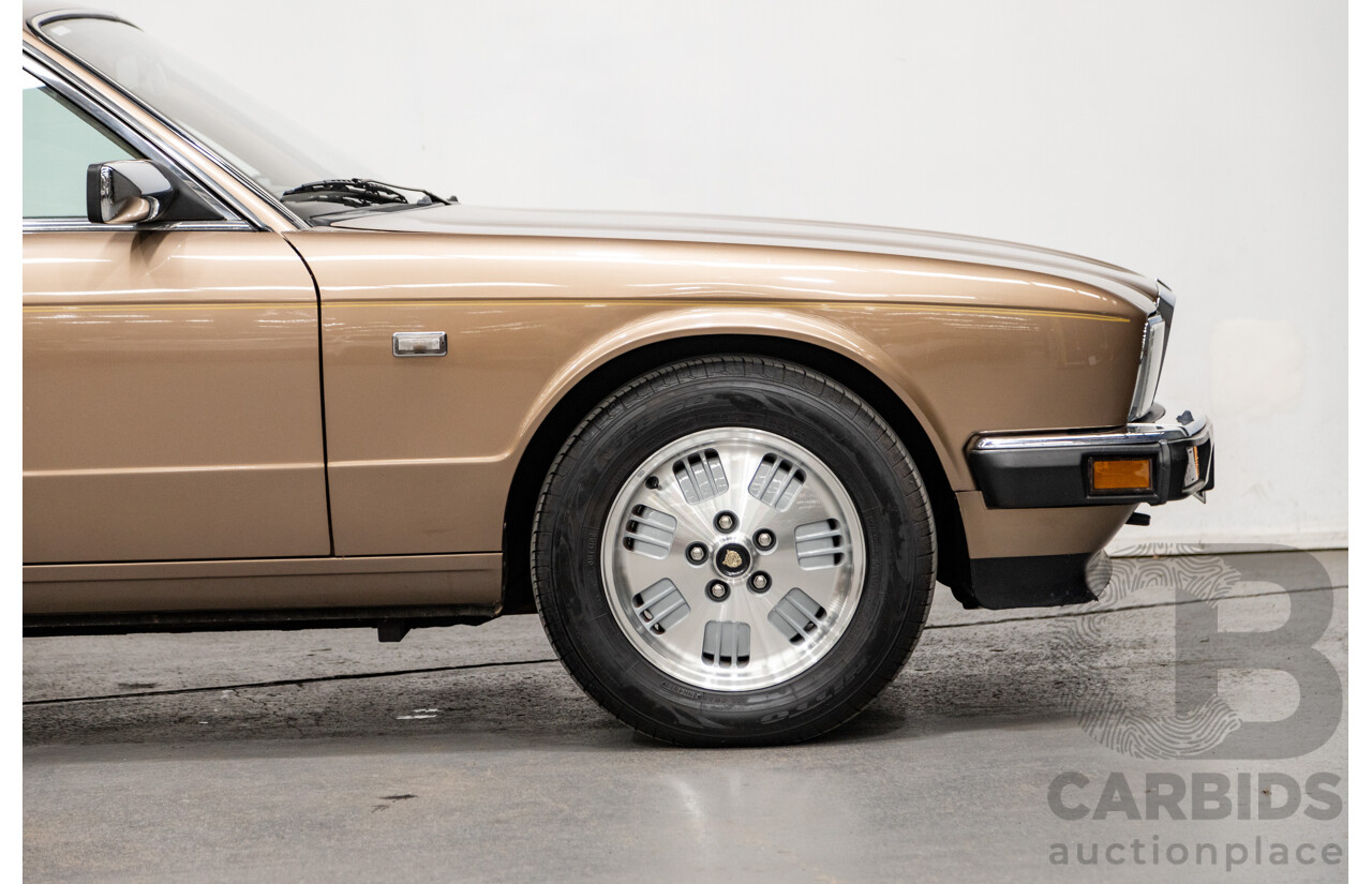 06/1991 Jaguar Sovereign JH 4d Sedan Metallic Bronze 4.0L