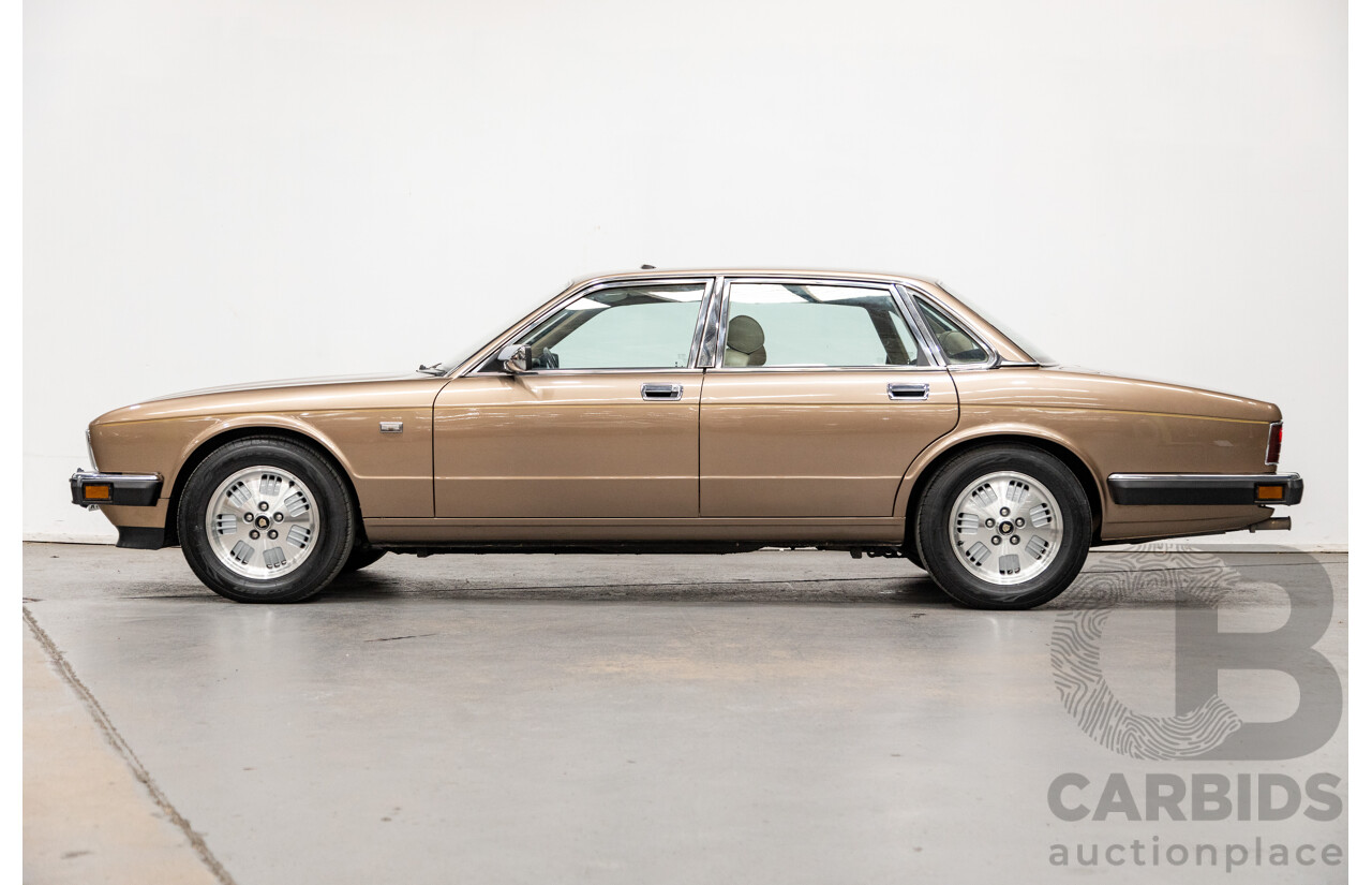 06/1991 Jaguar Sovereign JH 4d Sedan Metallic Bronze 4.0L