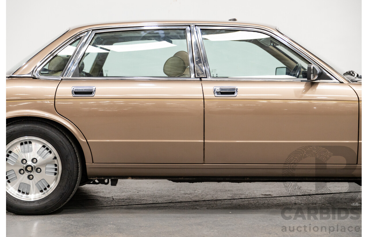 06/1991 Jaguar Sovereign JH 4d Sedan Metallic Bronze 4.0L