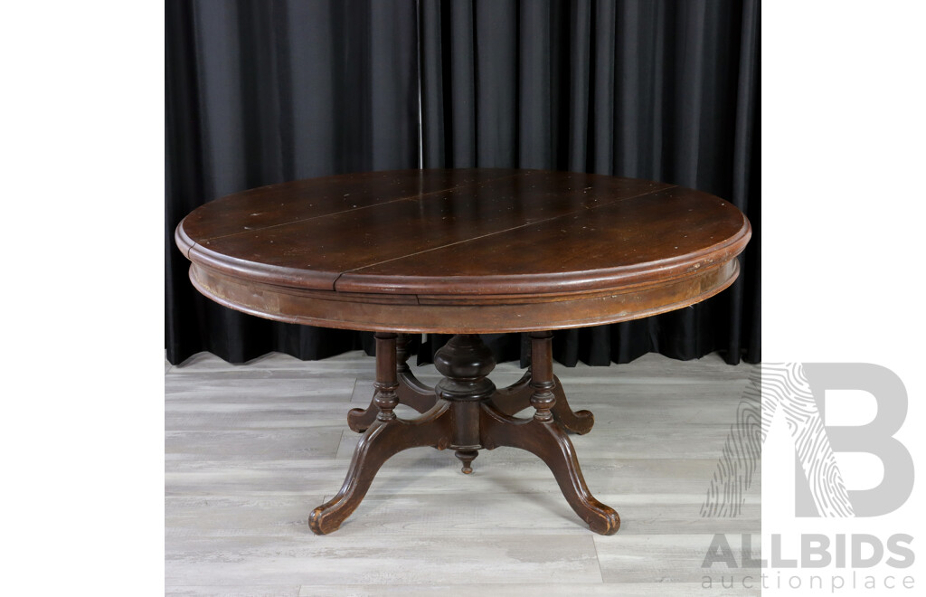 Victorian Oak Circular Dining Table