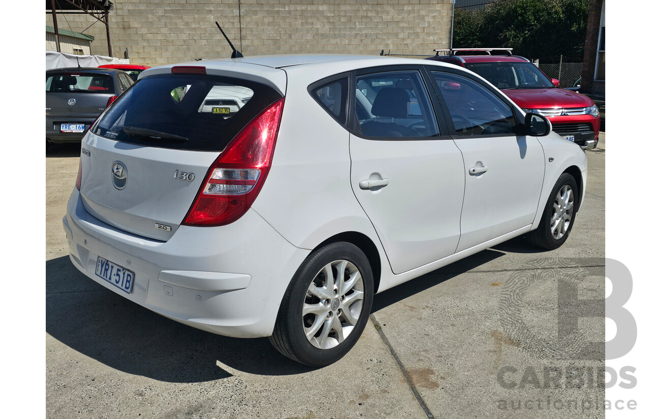 4/2010 Hyundai i30 SLX FD MY10 5d Hatchback White 2.0L