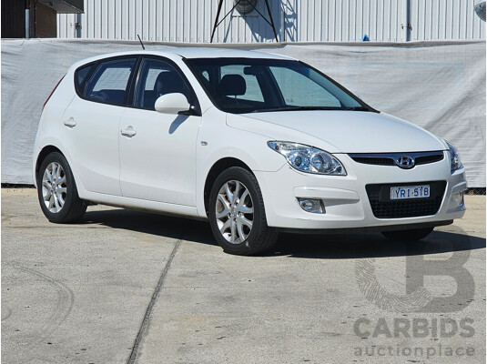 4/2010 Hyundai i30 SLX FD MY10 5d Hatchback White 2.0L