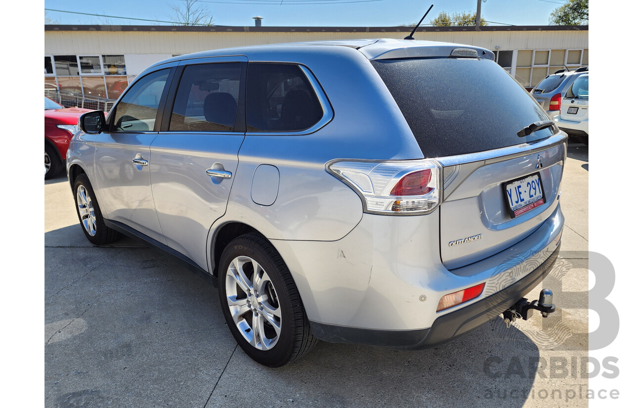 11/2012 Mitsubishi Outlander Aspire (4x4) ZJ 4d Wagon Silver Or Chrome 2.4L